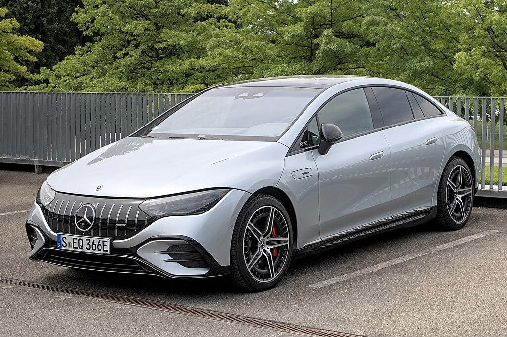 Lucid Air Sapphire , Mercedes-Benz EQS , BMW i7 , Porsche Taycan Turbo S , Rolls-Royce Spectre , Tesla Model S Plaid , Genesis Electrified G80 , Cadillac Celestiq , Mercedes-Benz EQE , Lotus Emeya , Jaguar I-PACE , Audi e-tron GT , Maserati GranTurismo Folgore , BMW i5 , Nio ET9