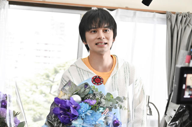 「来月くらいから（続編を）撮り始めても」大泉洋、再結集に意欲!?, ディーン・フジオカ「心の中で永遠に咲き続ける」, 北村匠海＆新原泰佑＆向里祐香ら【Young3】も笑顔でクランクアップ, キャスト8名クランクアップコメント全文