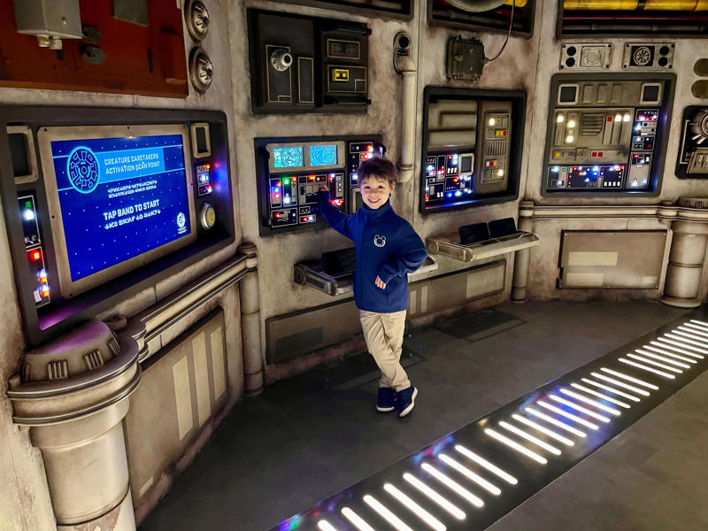 Why Disney Destiny is now sailing from Fort Lauderdale, Inside the Ship’s One-of-a-Kind ‘Heroes and Villains’ Theme , Family-friendly attractions on Disney’s new ship, Rotational dining with a theatrical twist, Broadway-caliber entertainment at sea, Best adult spaces on Disney Destiny, Fort Lauderdale sailings are drawing Disney fans to (and from) South Florida