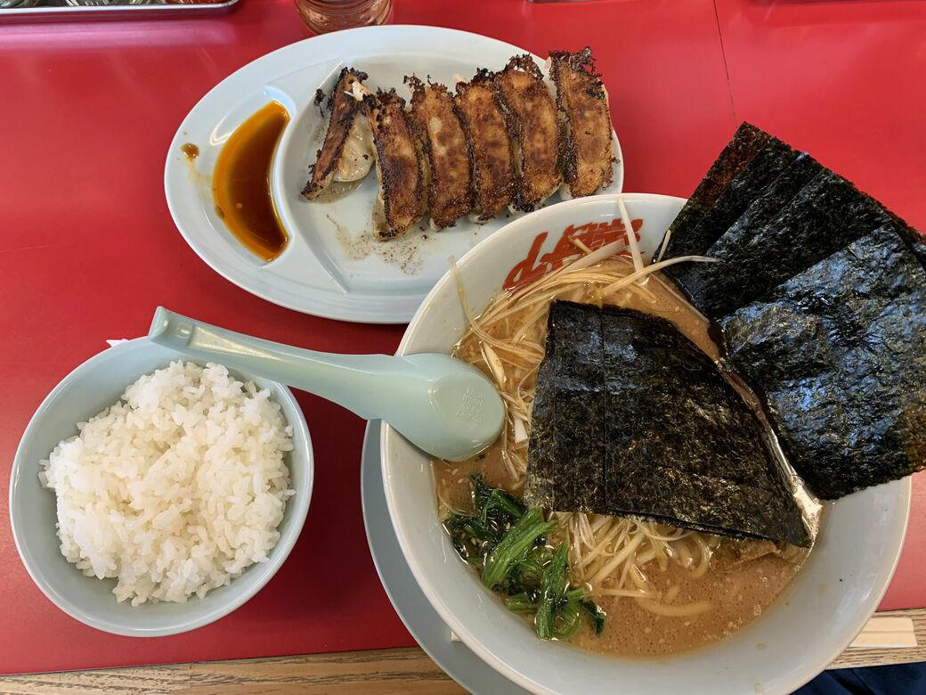 「41カ月連続増収」という離れ業も達成, あえて“スローな”出店スピード, 東京23区には出店していない, アプリの導入で若年層が急増, 「人に投資をする」ラーメンチェーン店, 「納得のいくスープ」を作れなければ出店しない, 「山岡家」の伸びはさらに高まる, 「規模の拡大」を追いかける時代は終わった