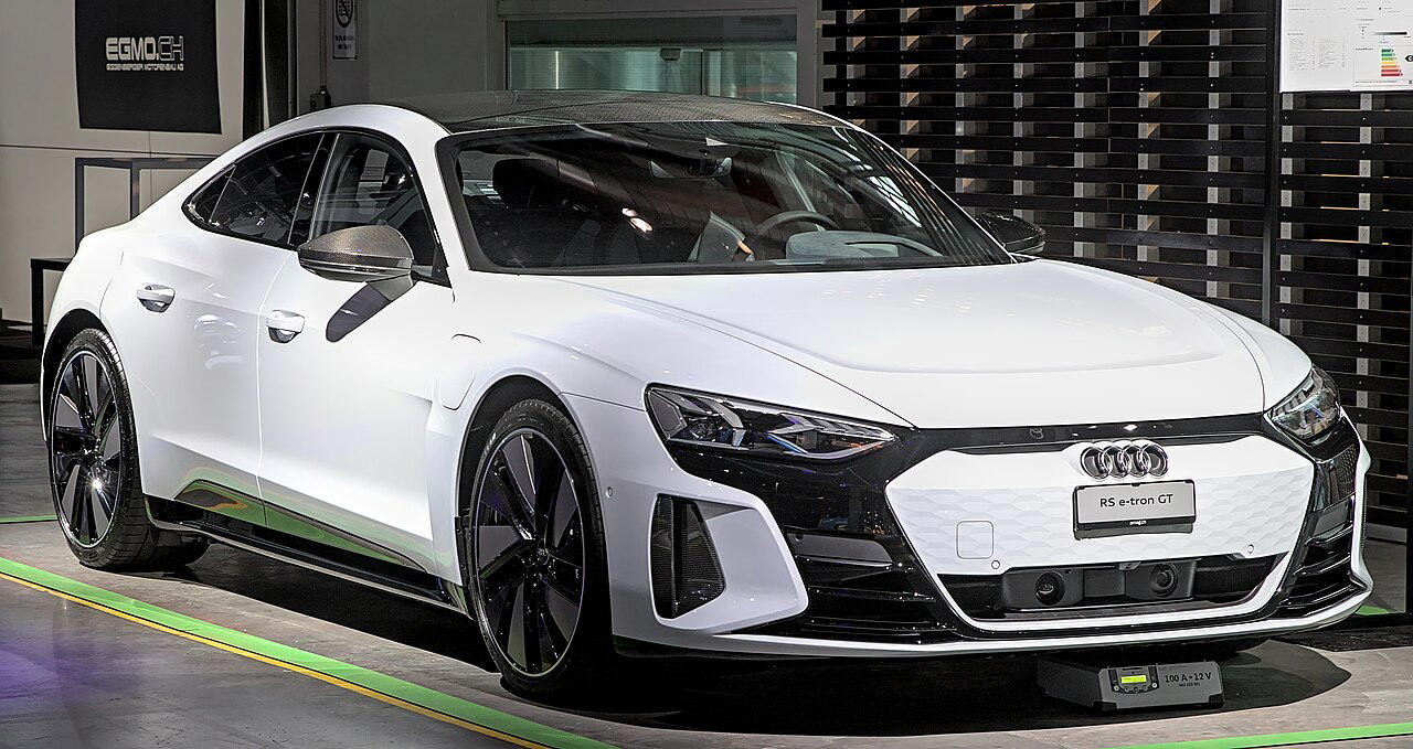 Lucid Air Sapphire , Mercedes-Benz EQS , BMW i7 , Porsche Taycan Turbo S , Rolls-Royce Spectre , Tesla Model S Plaid , Genesis Electrified G80 , Cadillac Celestiq , Mercedes-Benz EQE , Lotus Emeya , Jaguar I-PACE , Audi e-tron GT , Maserati GranTurismo Folgore , BMW i5 , Nio ET9