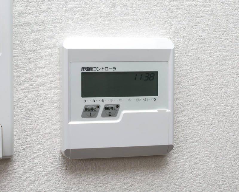 NGその1．設定温度が高すぎる, NGその2．ON・OFFを頻繁に繰り返す, NGその3．床暖房の上に厚いラグを敷く, 床暖房の使い方を見直そう