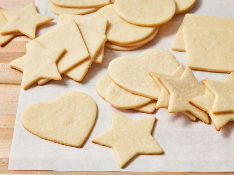 Our Panel of Baking Experts, Crusted Cinnamon Walnuts, Quick Cinnamon Rolls, Hot Cocoa Mix, Saltine Cracker Toffee, Chocolate Crinkle Cookies, Cream Cheese Sugar Cookies, Best Brownies, Gingerbread Cookies, Lemon Meringue Cheesecake