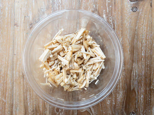 手作りなめ茸を作るのにかかる時間, 手作りなめ茸のカロリー, コスパ最強！レンジで簡単手作りなめ茸, 手作りなめ茸の材料（4人分）, 手作りなめ茸の作り方