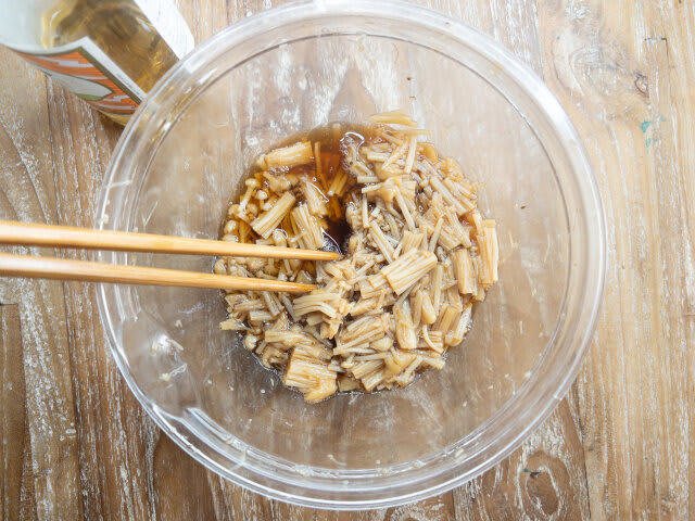 手作りなめ茸を作るのにかかる時間, 手作りなめ茸のカロリー, コスパ最強！レンジで簡単手作りなめ茸, 手作りなめ茸の材料（4人分）, 手作りなめ茸の作り方