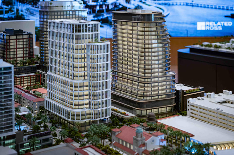 CityPlace: A changing downtown West Palm Beach destination, Hours and foot traffic for shopping district, Dining and retail offerings at CityPlace, Parking and getting there, What's on the horizon for CityPlace