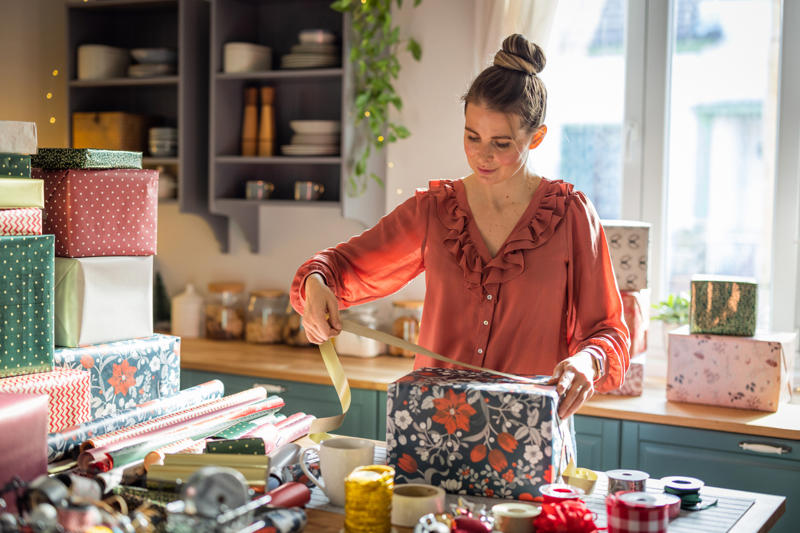 Step 1: Unwrap all gifts with caution, Step 2: Note down who gave it to you, Step 3: Store it carefully, Step 4: Supplement it with something else, Step 5: Don't feel bad, Gift-giving habits in Australia