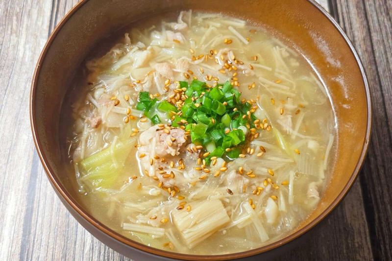 ■「旨塩ねぎ豚スープ」の材料, ■炒めて煮て、とろみをつけて完成, ■栄養満点でうどんとも相性抜群, 【動画】旨塩ねぎ豚スープ