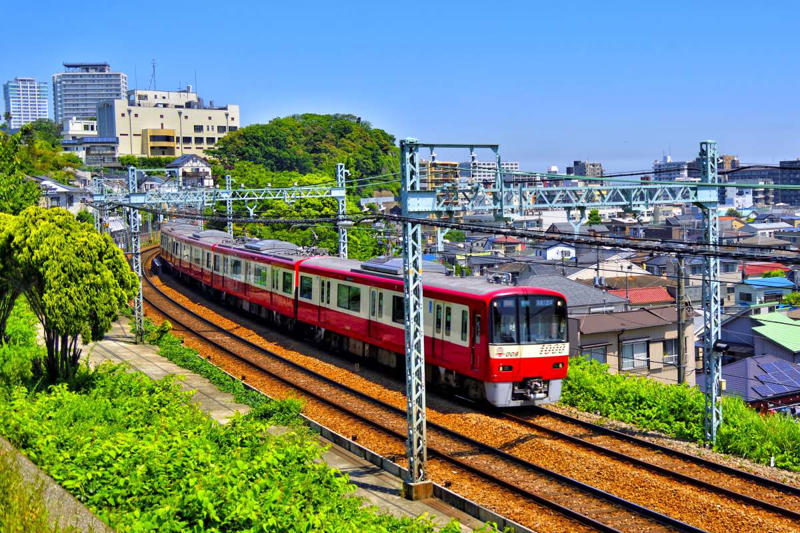 京急電鉄の乗降人員ベスト10、1位は横浜駅！, 2位品川では、JR東海のリニア新駅の開発も進行中, 京急蒲田駅周辺での新空港線（蒲蒲線）の動きは？, 京急線の中全体で乗降客数が少ない駅、ワースト5駅には意外な駅も！, 前年度との比較！増加率のトップ5とワースト5を見てみるとと、沿線の動向が, 全体11位～20位の駅には良く知った駅が！大師線・逗子線・久里浜線だけのTOP3も発表, 【京急全体の11位～20位（乗降人員が少ない駅）】, 大師線・逗子線・久里浜線のベスト3はこの駅