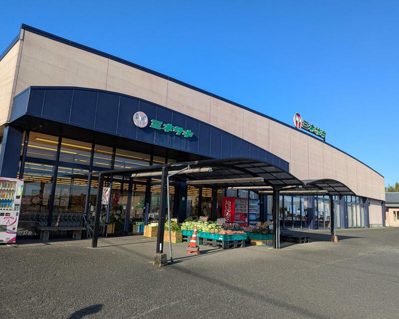 鹿児島ご当地スーパーは「調味料」も狙い目, 1：九州といえば！の「甘口しょうゆ」, 2：さわやかな香りと甘さが特長の「麦みそ」, 3：ミネサキオリジナルの「ドレッシング」, 4：絶品お肉と楽しみたい「焼き肉のタレ」