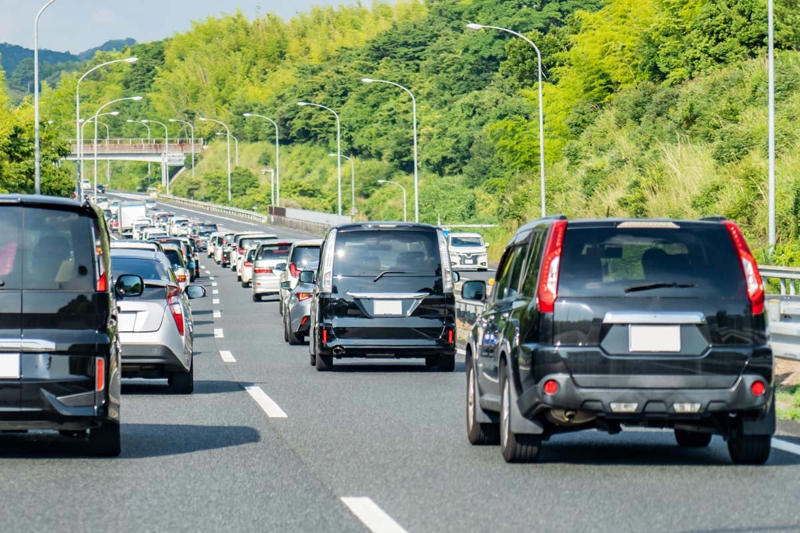 年末年始移動の揺らぎ, 移動ゼロの標準化, 帰省負担と相談困難, 帰省スタイルの多様化, 移動価値観の変化と地域影響