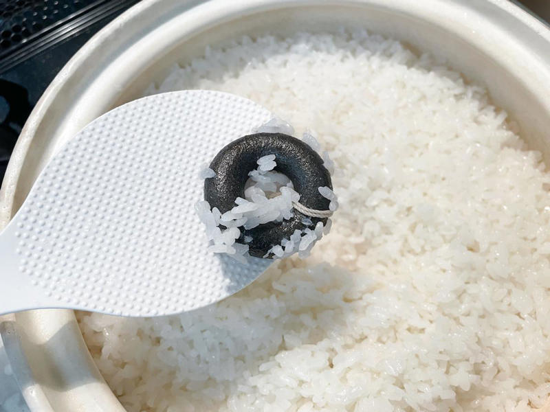 箸置きかな？ でも重たい……, ポンっと入れて煮込むだけ, 白湯の味はどうだろう？, お手入れは、水気をよく取るのがポイント