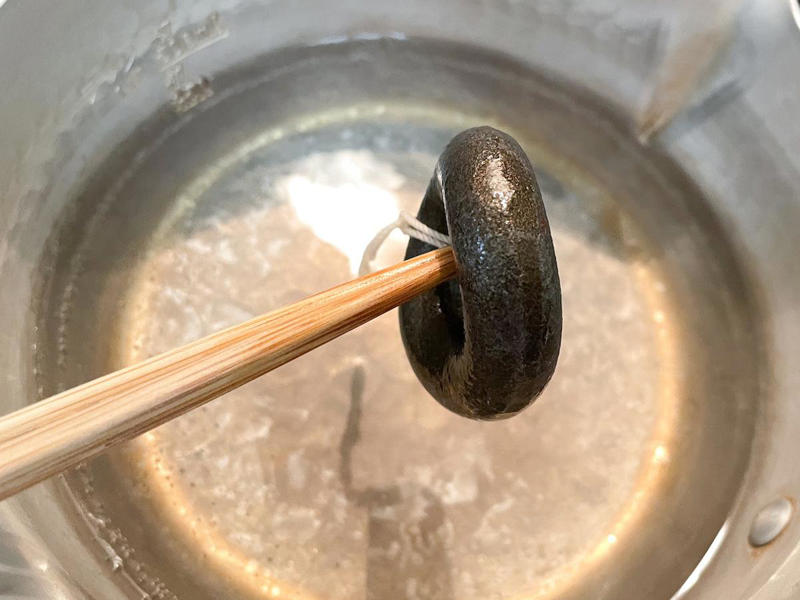 箸置きかな？ でも重たい……, ポンっと入れて煮込むだけ, 白湯の味はどうだろう？, お手入れは、水気をよく取るのがポイント