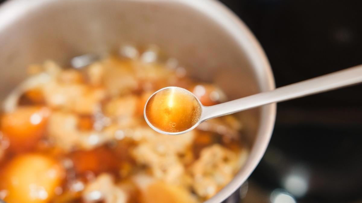 箸置きかな？ でも重たい……, ポンっと入れて煮込むだけ, 白湯の味はどうだろう？, お手入れは、水気をよく取るのがポイント