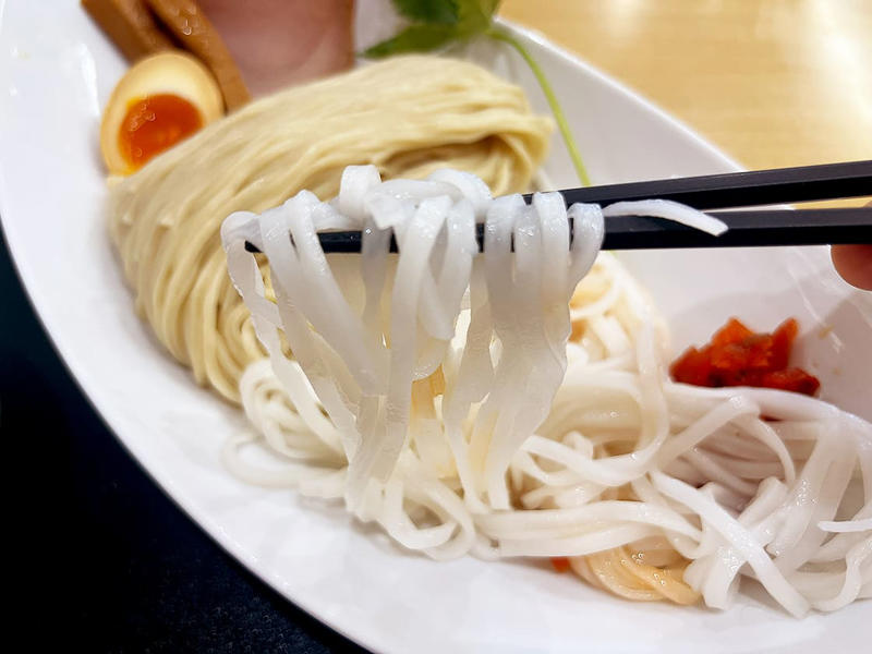 『中華そば 石黒』とは, 【期間限定】「だし薫る 渾身のカレーつけ麺～2種の麺食べ比べ～」, 【看板メニュー】極にぼ特製, その他のメニュー, アクセス／店舗情報