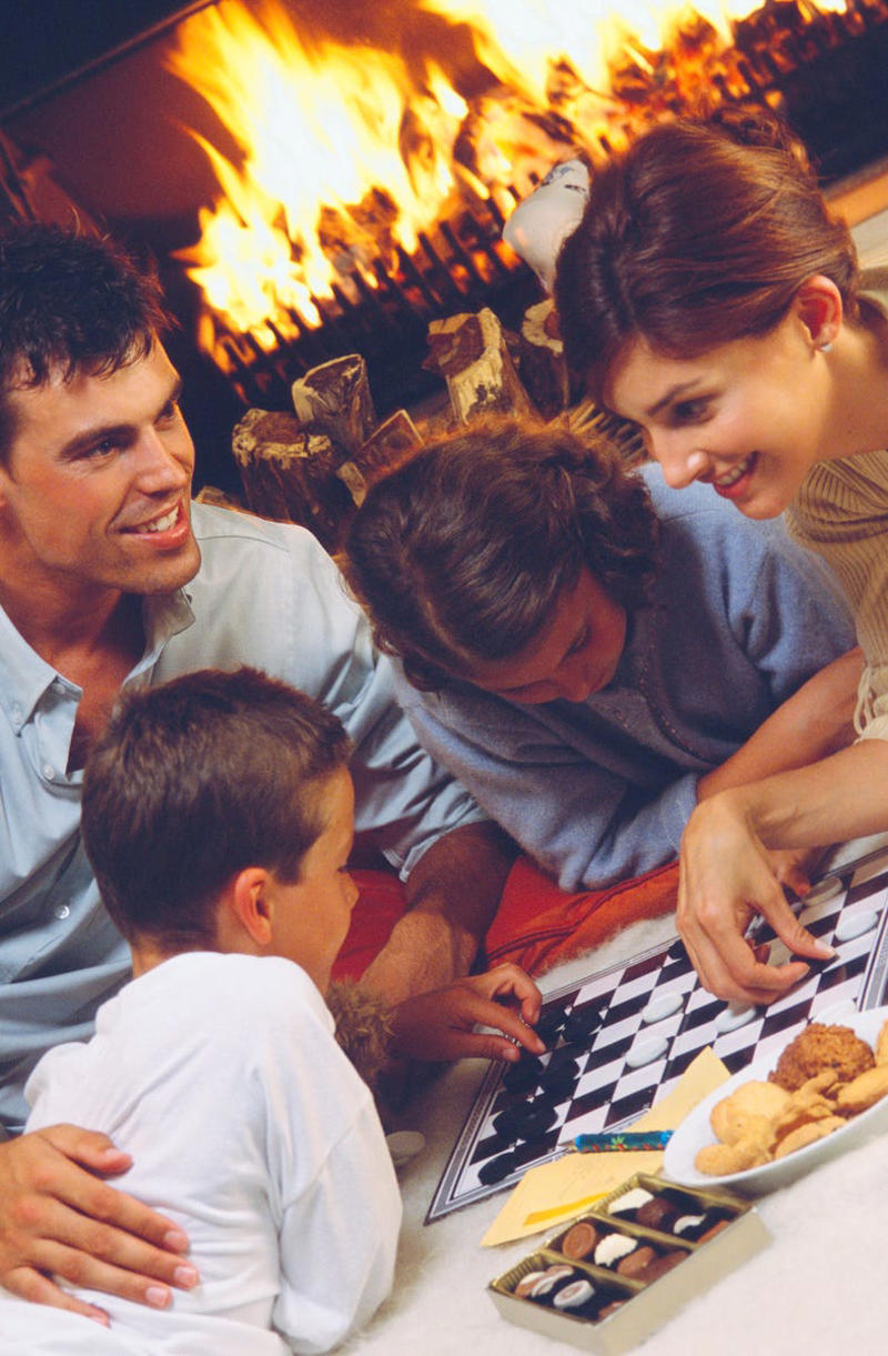 Write Down Your New Year’s Resolutions, See Some Fireworks, Curl Up by the Fire, Put on a Playlist, Head to the Theater, Craft a Vision Board, Prep a Breakfast Spread, Eat 12 Grapes , Write Notes to Your Future Self, Make (And Eat!) Desserts, Catch the Sunset , Host a Potluck , Create a Time Capsule, Get Crafty , Go Ice Skating , Reflect on the Past Year, Throw a Pizza Party, Schedule a Family Game Night, Whip Up Cocktails , Have a New Year's Eve Movie Marathon , Watch the Ball Drop, Visit a Swanky Restaurant , Plan a Staycation, Kiss Someone at Midnight , Orchestrate a Dinner Party, Give a Champagne Toast, Organize Your House, Ignite Sparklers , Call a Loved One, Prepare a Lucky Meal
