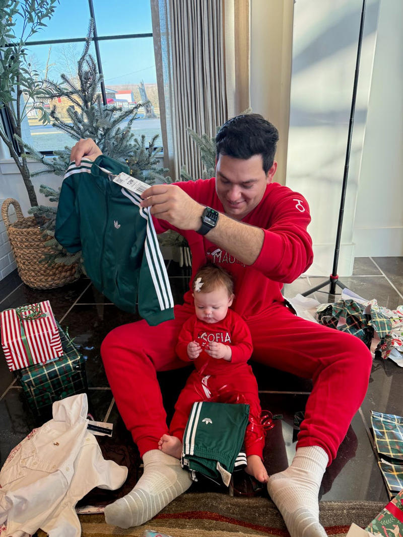 Good morning, Sunshine!, Merry Christmas, Sofia!! , Ree Ree Gets a Pic, Too!, Pre-Present Bottle, Let the Gifts Begin!, Her First Tracksuit , Baby Carhartt for the Win, My Favorite Photo, Happy Ree Ree