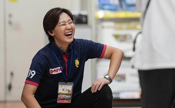 働き始めた後にハマった, 5位：身近に釣り場があった（9票）, 4位：釣りに興味があった（13票）, 3位：釣具のポイントで働き始めた（18票）, 2位：友人・知人・同僚に誘われた（31票）, 1位：父、祖父、親戚の影響（134票）, 釣りコミュニティ, 公式オンラインストア