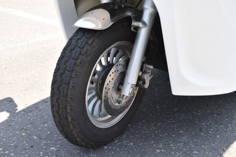 コロナ禍の移動手段としてAP TRIKES125を購入, 中国系メーカーが製造するトライク, とてもシンプルなスペック, あの通販会社も度肝を抜く低価格, 「ちょ、待てよ！」と呼び止める必要がないほど鈍い走り, 今の時代ならではのユニークなビークル