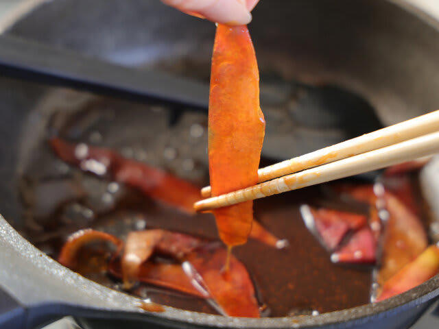 焼かないミニココットのタルトタタンにかかる時間, 焼かないミニココットのタルトタタンのカロリー, 焼かないミニココットのタルトタタンのレシピ, 焼かないミニココットのタルトタタンの材料（2人分・直径7cmココット皿2個分）, 焼かないミニココットのタルトタタンの作り方