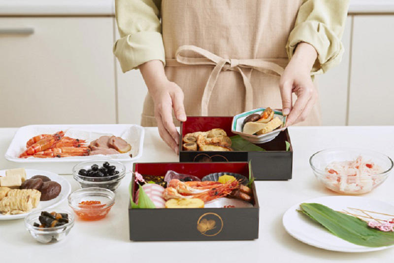 少しの油断が事故につながる, 食材別・おせち料理の注意ポイント, 誤嚥が不安な人はNG！避けた方がよい食材4選, 噛む力が弱い人でも工夫次第で食べられる, 食べる時は側で見守り、声かけを