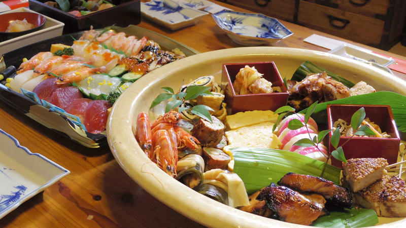 おせちは「家族が食べたがらない」, おせちの簡略化は今に始まった話ではない, おせち離れには物価高も影響？, 「わが家の雑煮」も多様に