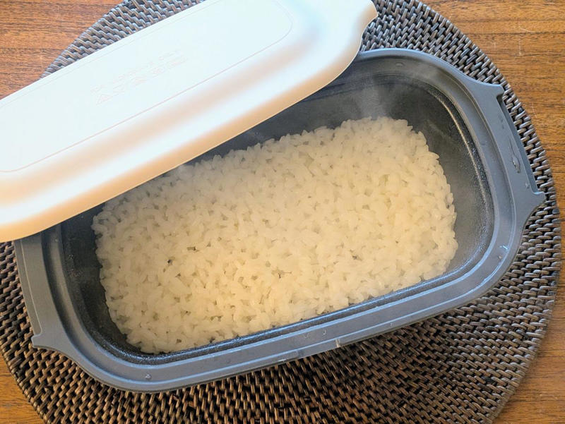 レンチンで煮込み料理までつくれちゃうとは！, レンジでカンタン！「具だくさんミネストローネ」をつくったよ, 野菜の甘みがたっぷりの、ミネストローネが完成！, もちろん「焼き魚」だってつくれます！, 1人分のご飯も10分で炊ける！