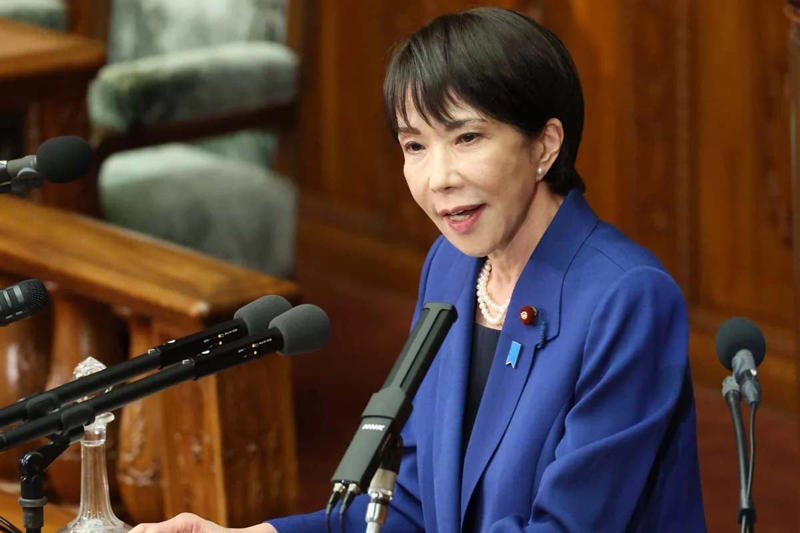 エコカー補助金の再設計, 目標と政策の矛盾, 日本車優遇と市場歪み, 消費者選択の制約, 持続可能な市場への道筋