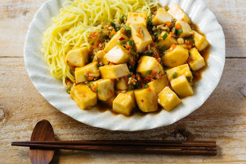 ●1：高タンパク・低脂質, ●2：野菜をたして増量, ●3：油は1品につき、小さじ1まで, ●4：主食の量は固定する, ●5：1日1食ねこくら式レシピに置き換え！, ●はんぺん麻婆焼きそば