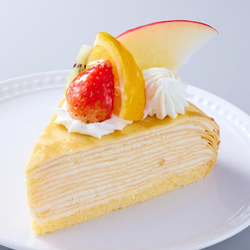 成人の日フルーツボンボンデコレーション14cm　￥3,240（税込）, 【通販限定】成人の日 フルーツボンボンデコレーション14cm（ローソク付）￥3,240（税込）, 成人の日 幸せまるっとクレーム・ダンジュ　￥360（税込）, 成人の日 幸せ重ねのフルーツミルクレープ　￥440（税込）