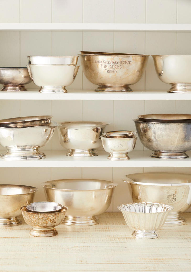 Keep Your Greenery Up, Layer Your Lighting , Pile on Seasonal Textiles , Stick to Silver Tones