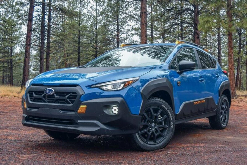 10. Kia Sportage: 182,823, 9. Subaru Crosstrek: 191,724, 8. Chevrolet Trax: 206,339, 7. Jeep Grand Cherokee: 210,082, 6. Nissan Rogue: 217,896, 5. Ford Explorer: 222,706, 4. Hyundai Tucson: 234,230, 3. Chevrolet Equinox: 332,301*, 2. Honda CR-V: 403,768, 1. Toyota RAV4: 479,288