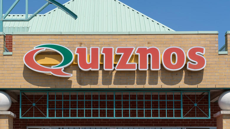 Red Lobster, Pizza Hut, Applebee's, Outback Steakhouse, Olive Garden, Cracker Barrel, Starbucks