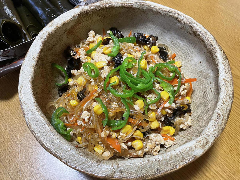 “お肉だらけ”のおせちの、隠れた逸品（タツキ）, お正月だけのご褒美、干し柿バター（カナザワ）, 好きなものだけ詰め込んだおせち（タナカ）, お正月仕様のババロア（UCO）, ピリ辛であと引くおいしさ（カラト）, 祖父がよくつくってくれた、思い出の味（ちゃなまる）