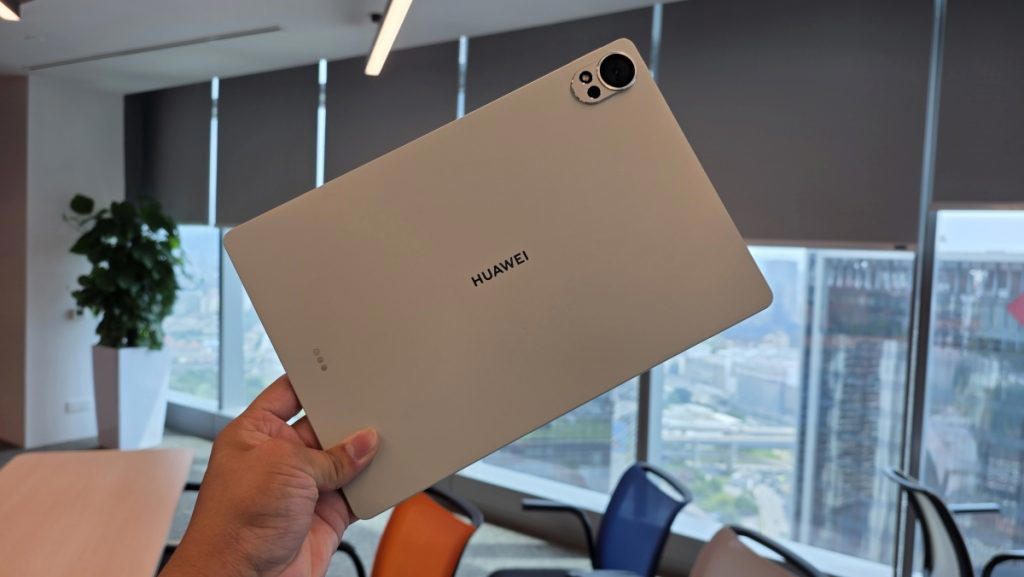 Bringing Desktop-Style Productivity to a Tablet, A Display Built for Long Working Sessions, Smarter, More Intuitive Input with the HUAWEI M-Pencil Pro, HUAWEI Notes and GoPaint: Built-In Productivity and Creativity Tools, Slim Design, Strong Performance, and All-Day Power, Get the HUAWEI MatePad 12 X 2026 today