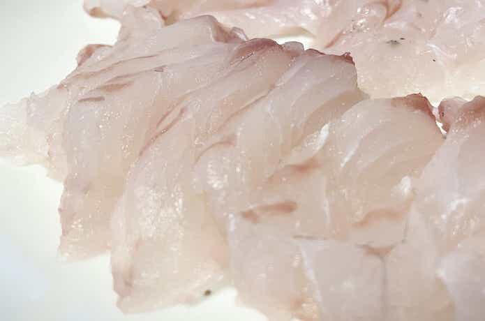 冬カワハギといえば“肝和え”, 寒ヒラメは刺身が段違い, 脂が乗る冬は刺身と照り焼きが双璧, 炙りが鉄板だけど、ぬか漬けもおすすめ, しゃぶしゃぶで旨味を引き出す, 冬タチは炙りがベストアンサー
