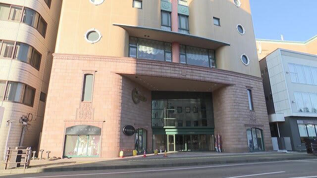 ①“さかきん発酵鍋”で心も体もポカポカに！ / 上越市「DÚO CEREZO(デュオ・セレッソ)」, ②新潟ではここだけ！？を味わえる！/ 長岡市「local China bar HaoGui(ハオグイ)」, ③オンリーワンの創作おでんにほっこり！ / 長岡市「日本酒Bar おでんの丸天」, ④味わい豊かなあったか本格韓国鍋を味わおう！/ 新潟市西区「Korean kitchen Cotteji」