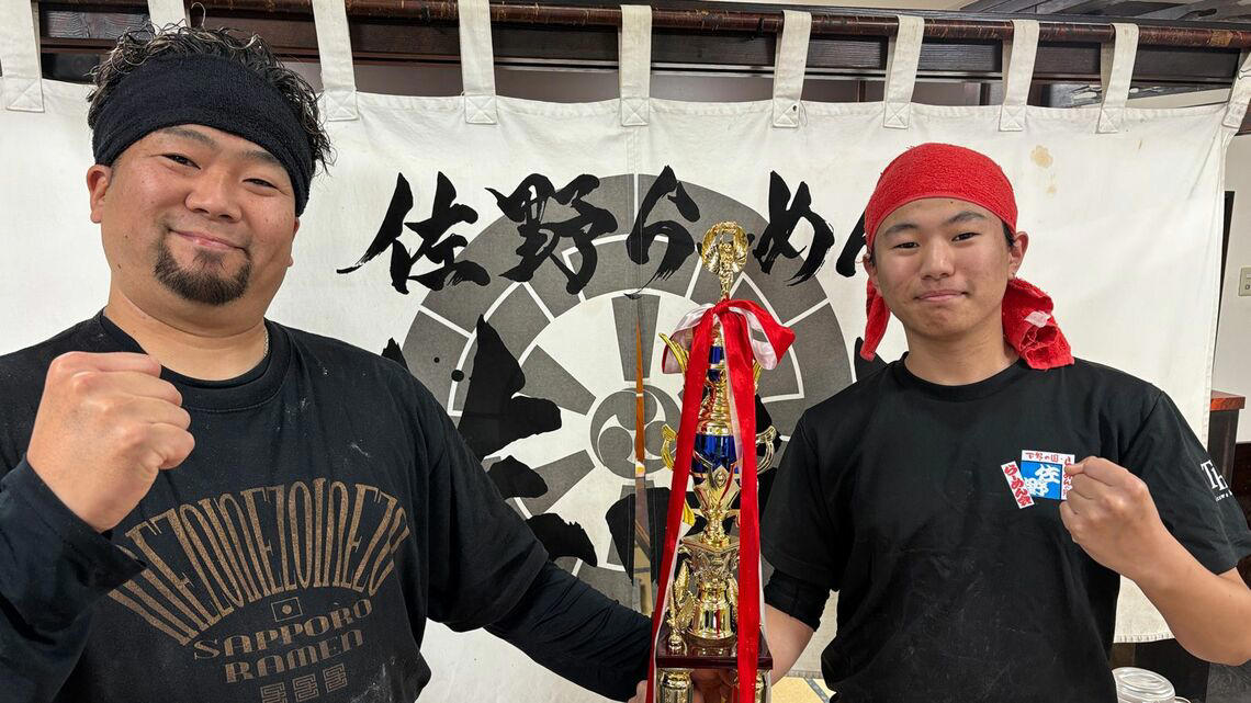 和食業界で20年腕を磨き、ラーメンの道へ, 「佐野ラーメン予備校」で芽生えた“使命”, 「日本ご当地ラーメン総選挙」連敗を受けて…, 「県外から食べに来てもらう流れを」同志の想い, “ご当地ラーメン日本一”はゴールでなくスタート