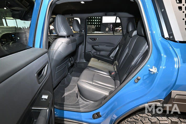 新型アウトバックの予想スペック, 価格450万円と予想する理由とは？, 2.4Lターボ＆ストロングハイブリッドを搭載, 全長4870mm！ ライバルを圧倒するビッグボディ, 室内は国産SUV最大級！ 後席はクラウンエステート超えの広さ, 発売は2026年12月頃か？ 新型アウトバック日本市場へ復活の背景とは, アウトバック復活の理由