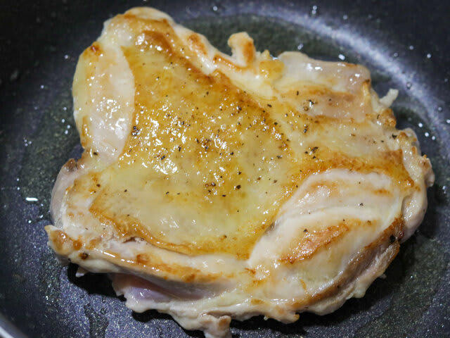 鶏のからしマヨ焼きを作るのにかかる時間, 鶏のからしマヨ焼きのカロリー, 「鶏のからしマヨ焼き」再現レシピ, 鶏のからしマヨ焼きの材料（2人分）, 鶏のからしマヨ焼きの作り方, 簡単アレンジ！「鶏のからしマヨ焼き丼」