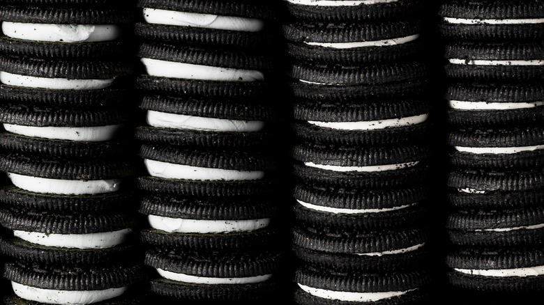 Oreos Twinkies, Red Delicious apples, Pizza Hut, Jaffa Cakes, Butterfingers