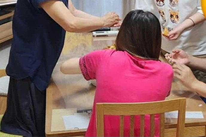 今の時代、親との同居生活はどう過ごす？, 家事や育児を分担できてありがたい！, 息抜きできる場所がない…思わぬデメリットも, ケンカはあれど、同居なら「親をサポート」しやすい
