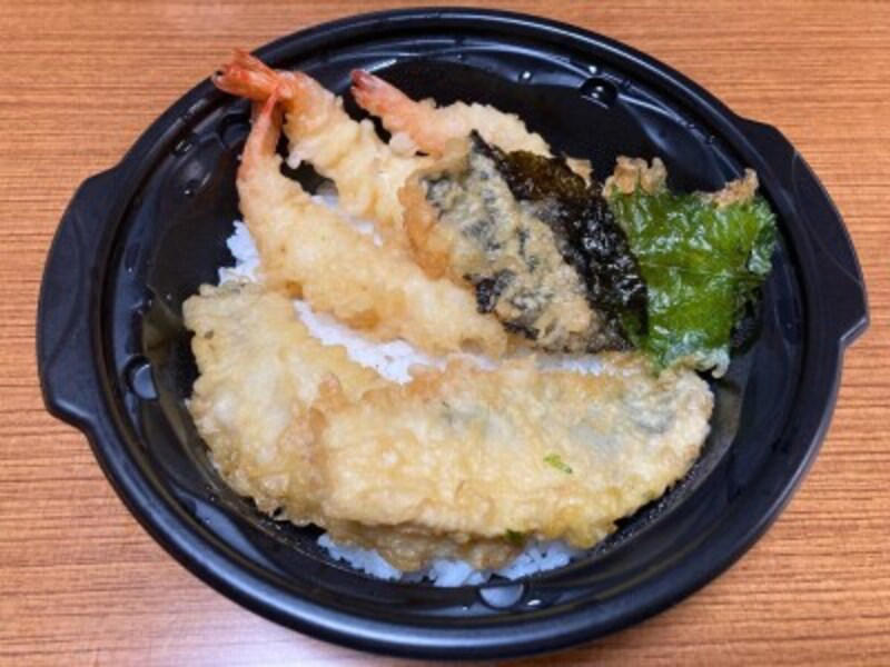 1位：定番！ 「サーモン」 80pts, 2位：さっぱり美味しい「えびアボカド」63pts, 3位：マヨネーズも◎！ 「オニオンサーモン」 62pts, 4位：子供も大好き「あぶりチーズサーモン」 53pts, 5位：新鮮な味わい「熟成漬けまぐろ」 51pts, 6位：肉厚でボリューム満点「はまち」 49pts, 7位：人気の食べ方はわさび醤油！ 「ねぎまぐろにぎり」 43pts, 8位：香り高い「ゆず塩かつおたたき」 39pts, 9位：ぷりぷり食感の「えび天にぎり」 33pts, 10位：ごま油の風味が◎！ 「ぐんかん まぐろユッケ」 30pts, くら寿司の「大サービスセット」のネタの種類・カロリー・原産, 【2026年最新】くら寿司の持ち帰りセットメニューまとめ, 手軽で簡単！アプリからの注文（事前予約・決済）, 会員登録不要！電話での注文, 外出のついでに！店頭での注文, 持ち帰りを注文するときに覚えておきたい注意点は？, 600円台で食べ応えも抜群！「えび天と季節の天丼」, 圧倒的なコスパに満足「旬の海鮮丼」, プロも絶賛！平日限定で200円の「天然だしうどん」, 【2025年】くら寿司の年末年始の営業情報, 【2025年】くら寿司の年末年始の持ち帰りメニュー情報, テレビ番組「ジョブチューン」や「ヒルナンデス」で紹介された、くら寿司ランキング上位のおすすめネタは？, 最新メニューの中で、とくに「コスパ最強」と言えるおすすめは？, くら寿司をより楽しむための「おすすめの食べ方」やアレンジレシピはある？, くら寿司で人気のおすすめスイーツは？, くら寿司では万博などのイベントに関連した店舗もある？