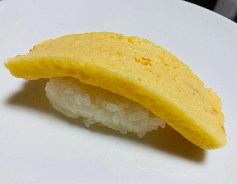 1位：定番！ 「サーモン」 80pts, 2位：さっぱり美味しい「えびアボカド」63pts, 3位：マヨネーズも◎！ 「オニオンサーモン」 62pts, 4位：子供も大好き「あぶりチーズサーモン」 53pts, 5位：新鮮な味わい「熟成漬けまぐろ」 51pts, 6位：肉厚でボリューム満点「はまち」 49pts, 7位：人気の食べ方はわさび醤油！ 「ねぎまぐろにぎり」 43pts, 8位：香り高い「ゆず塩かつおたたき」 39pts, 9位：ぷりぷり食感の「えび天にぎり」 33pts, 10位：ごま油の風味が◎！ 「ぐんかん まぐろユッケ」 30pts, くら寿司の「大サービスセット」のネタの種類・カロリー・原産, 【2026年最新】くら寿司の持ち帰りセットメニューまとめ, 手軽で簡単！アプリからの注文（事前予約・決済）, 会員登録不要！電話での注文, 外出のついでに！店頭での注文, 持ち帰りを注文するときに覚えておきたい注意点は？, 600円台で食べ応えも抜群！「えび天と季節の天丼」, 圧倒的なコスパに満足「旬の海鮮丼」, プロも絶賛！平日限定で200円の「天然だしうどん」, 【2025年】くら寿司の年末年始の営業情報, 【2025年】くら寿司の年末年始の持ち帰りメニュー情報, テレビ番組「ジョブチューン」や「ヒルナンデス」で紹介された、くら寿司ランキング上位のおすすめネタは？, 最新メニューの中で、とくに「コスパ最強」と言えるおすすめは？, くら寿司をより楽しむための「おすすめの食べ方」やアレンジレシピはある？, くら寿司で人気のおすすめスイーツは？, くら寿司では万博などのイベントに関連した店舗もある？