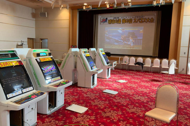 ■早朝の宴会場で興じているのは…, ■平成初期：格ゲー黎明期, ■「ゲームセンター」という文化, ■最年少の参加者は「10歳」と判明, ■30年前のゲーム、なぜプレイする？, ■第3回の開催も決定, ■執筆者プロフィール
