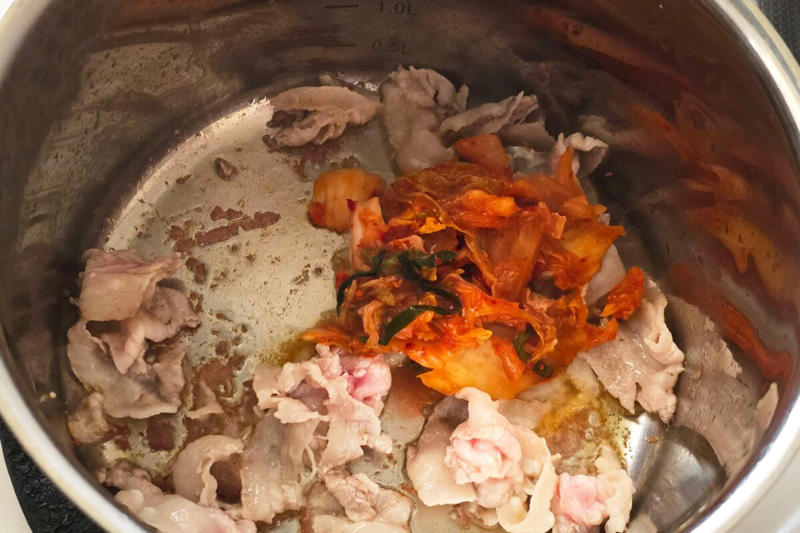 ■「春雨豚キムチスープ」の材料, ■やる気なしでも作れる簡単レシピ, ■味噌がいい仕事をしている, 【動画】春雨豚キムチスープ