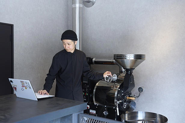 学生時代から培ったバリスタとしての経験, お客の好みをイメージした幅広い焙煎度の提案, 多くの人とコーヒーの魅力を共有できる場所に, 松田さんレコメンドのコーヒーショップは「THE HOOD COFFEE」