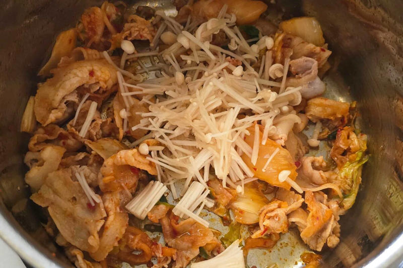 ■「春雨豚キムチスープ」の材料, ■やる気なしでも作れる簡単レシピ, ■味噌がいい仕事をしている, 【動画】春雨豚キムチスープ