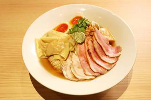 東銀座店でしか味わえない「塩」「旨辛」「和え玉」など限定メニューが続々登場！, 醤油(しょうゆ)ラーメン, 「麺 銀座おのでら 東銀座店」について, 「麺 銀座おのでら 本店」について