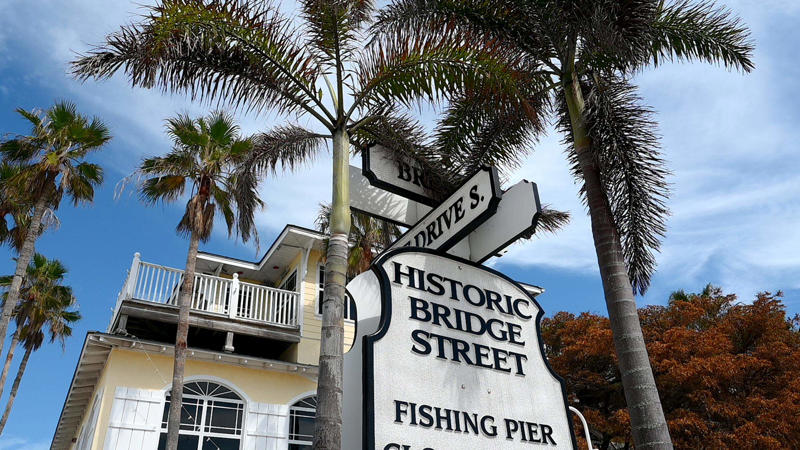Bradenton Alive New Year's Eve Celebration, Sarasota Pineapple Drop, New Year's Eve on Anna Maria Island, New Year's Eve at Waterside Place in Lakewood Ranch, Clancy's Shamrock Shiver party for charity, Village of the Arts Art Walk weekend, Last chance for holiday lights